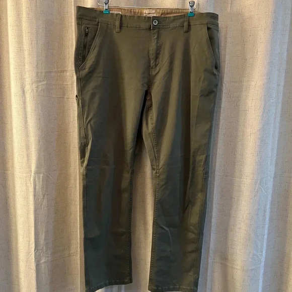 Weatherproof Vintage Straight Fit Men’s Olive Green Pants. Size 40 X 30. - Picture 1 of 10